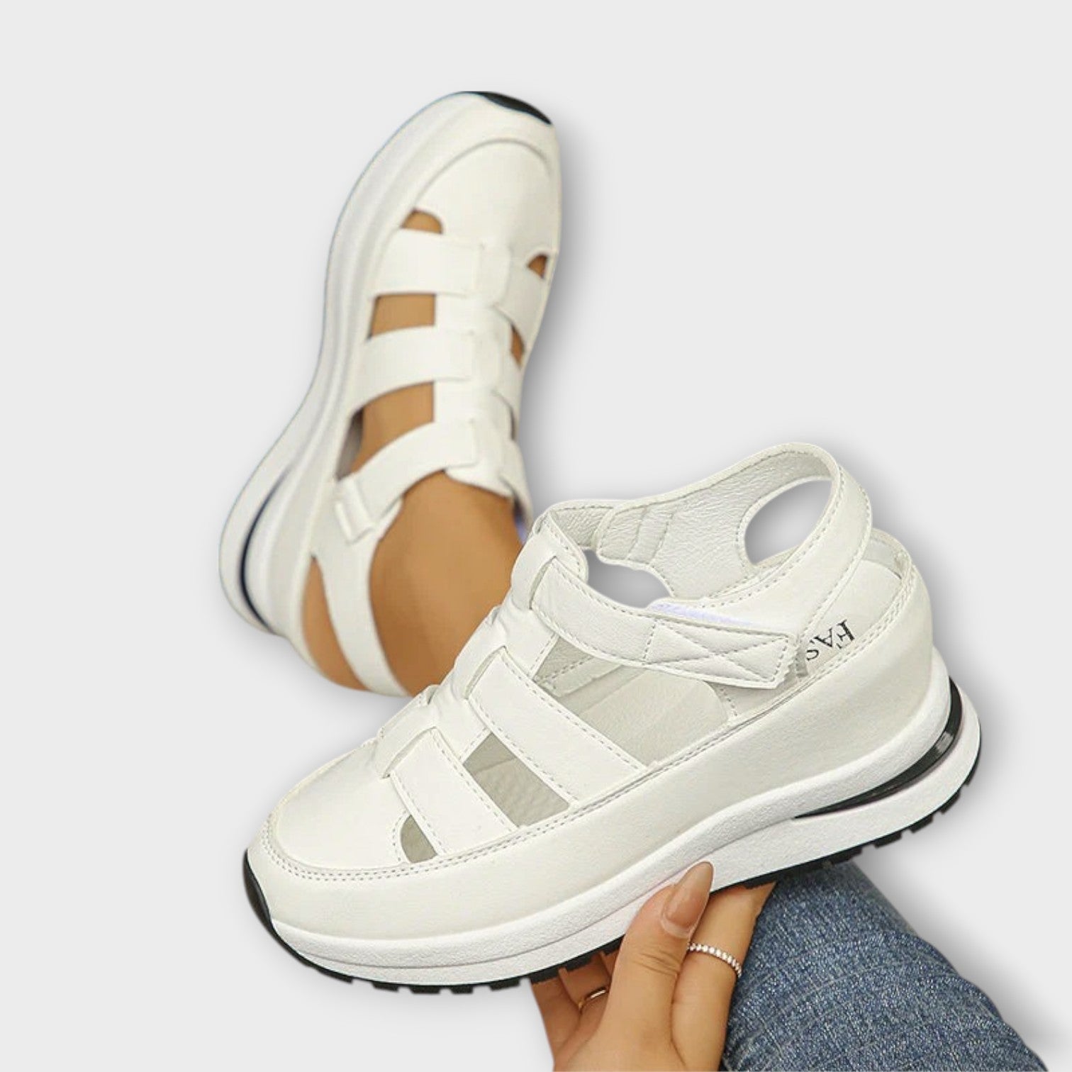 White / 9
